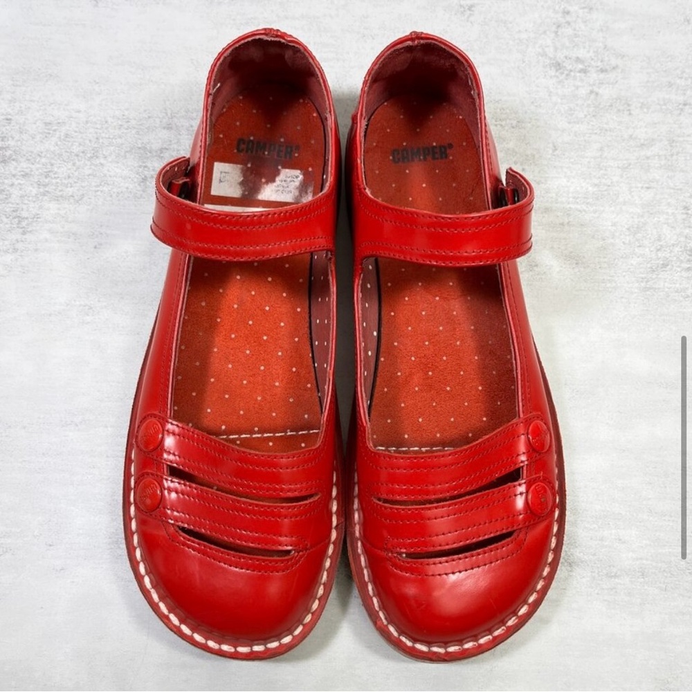 Vintage red Campers